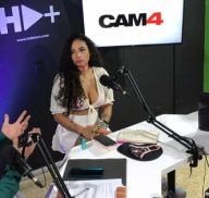 ¡Novedad! Escucha el nuevo Podcast de CAM4 “No Tokens no Show”