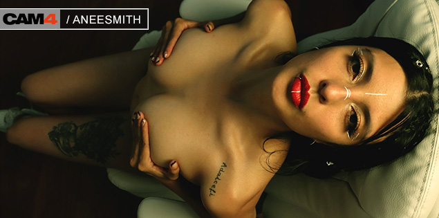 Aneesmith: la sexy latina que se apodera de tus fantasías en CAM4.