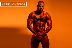 Erikjackson35, el macho ebony que enciende CAM4.