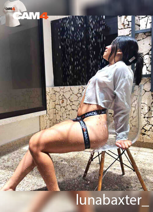 horny wet girl